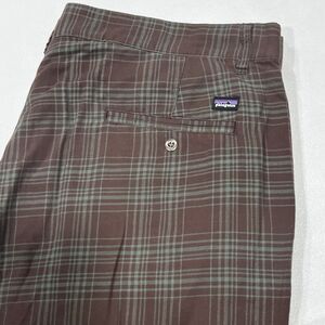 Patagonia Men Brown Plaid Organic‎ Cotton Blend 9” Inseam Casual Shorts Size 38